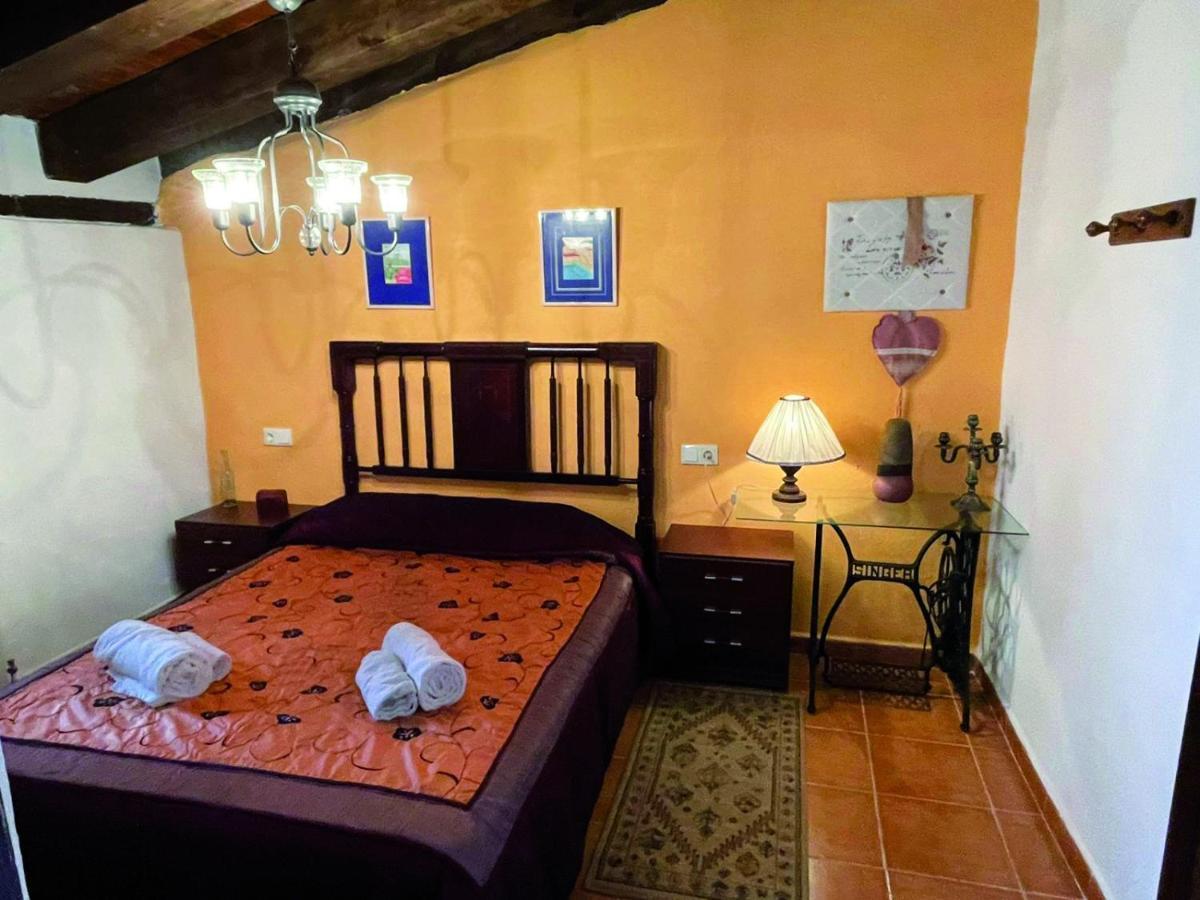 Albentosa Casa Rural Vicenta 1750 מראה חיצוני תמונה